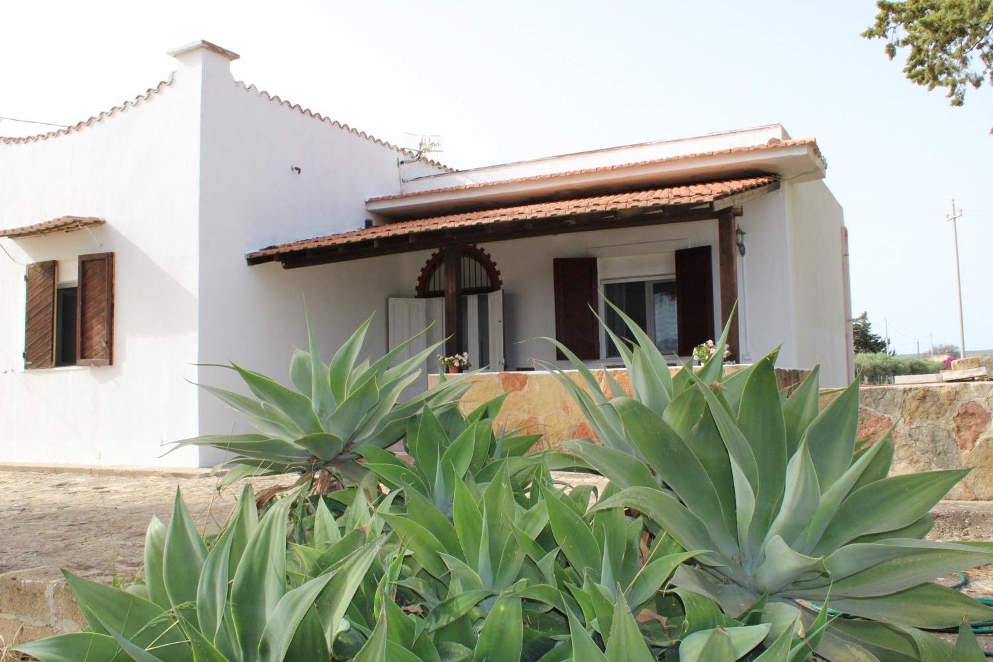 Casa Bouganville Villetta Tra Le Vigne E Il Mare Menfi Dış mekan fotoğraf